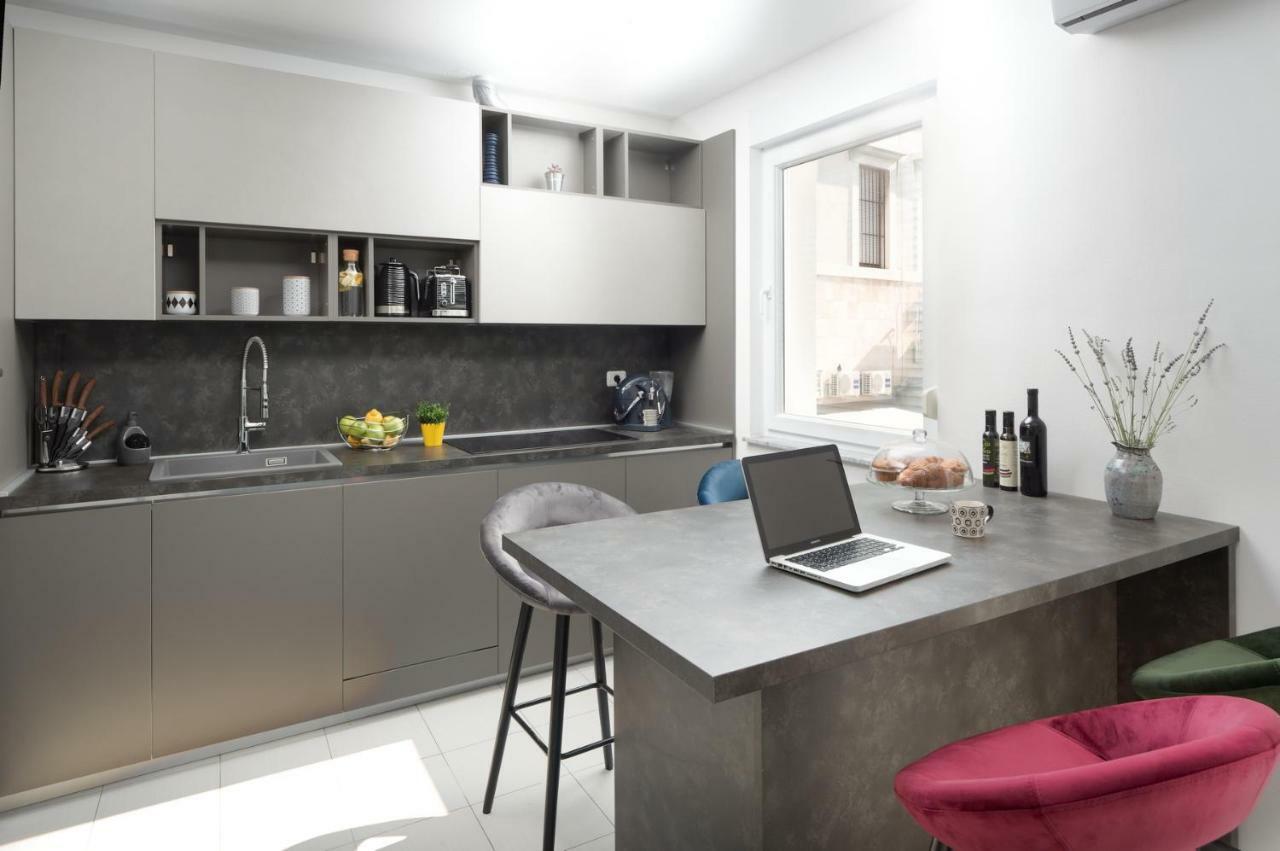 Carducci Apartment - Center พูลา ภายนอก รูปภาพ
