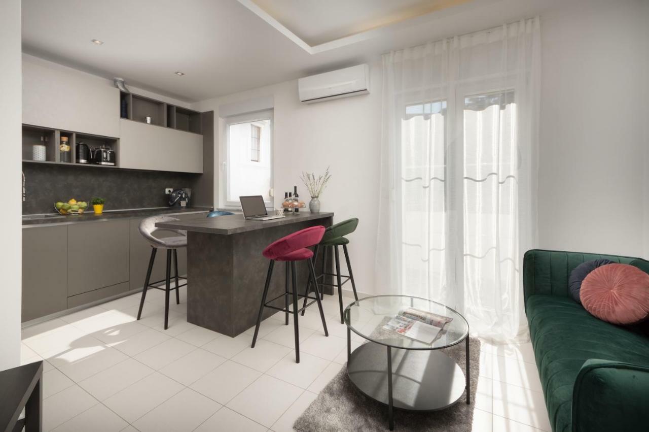 Carducci Apartment - Center พูลา ภายนอก รูปภาพ
